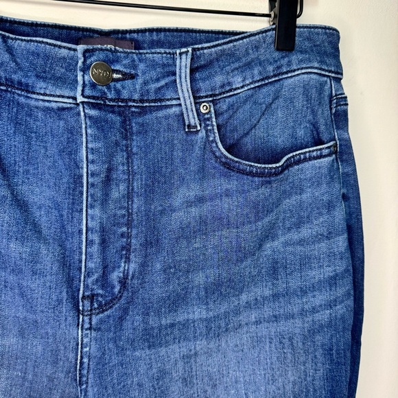 NYDJ Marilyn Straight Leg Ankle Cropped Jeans Size 14 Distressed - Picture 10 of 11